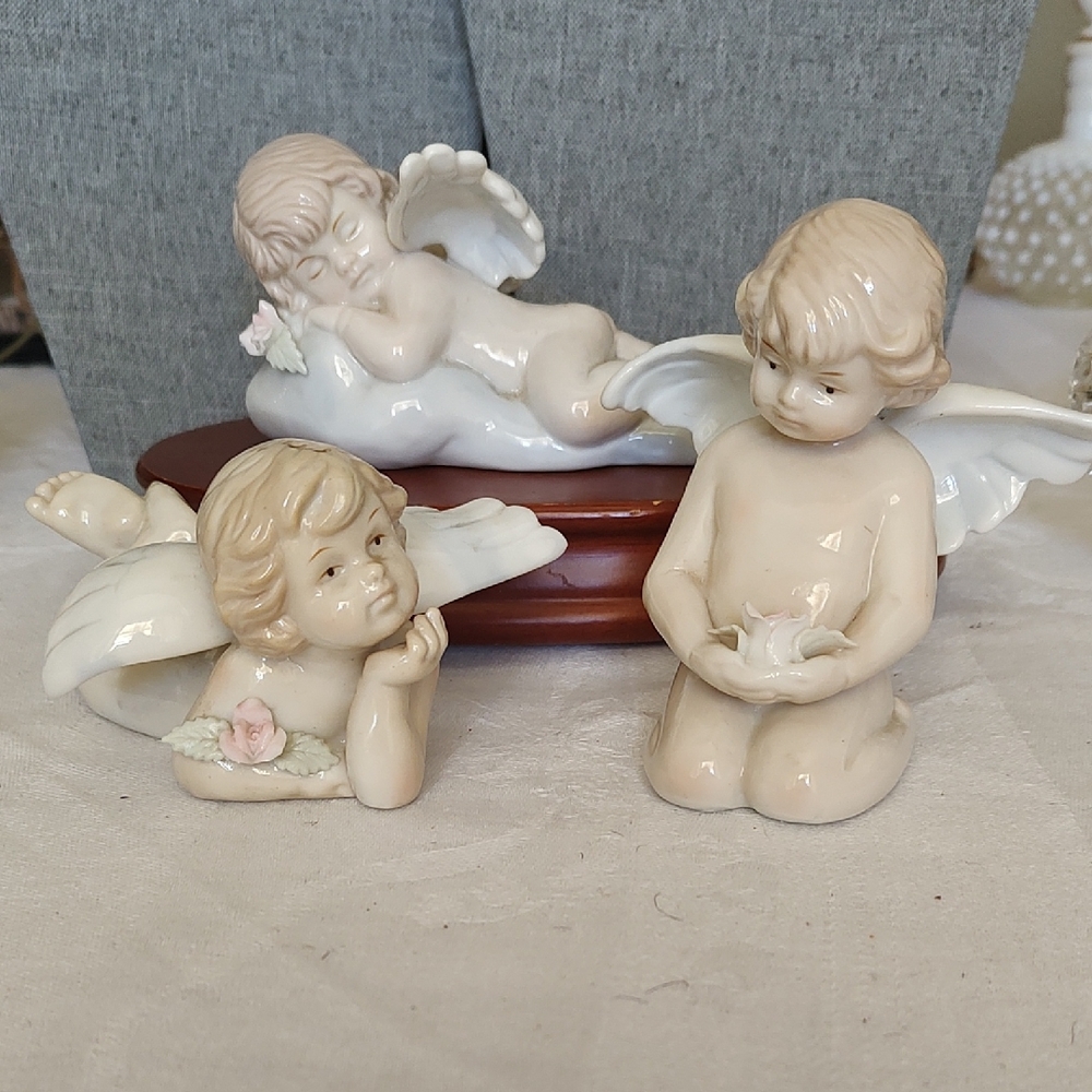 Set Of Three Porcelain DreamAngels/Cerubs